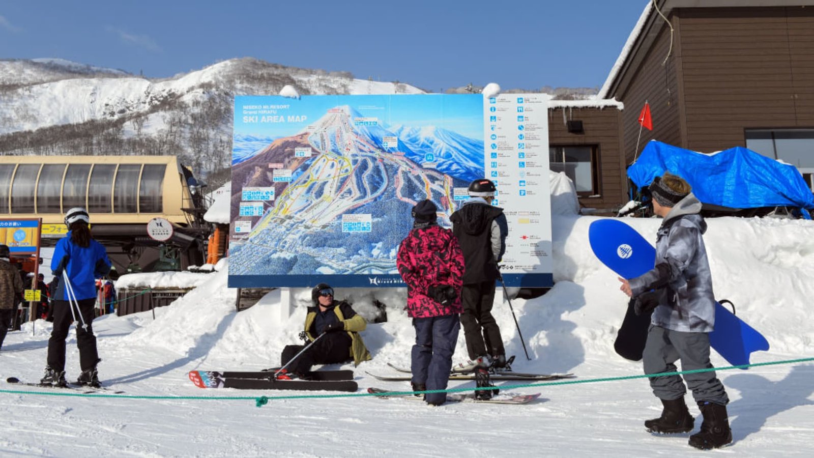 108123920 1743465315583 gettyimages 1246687014 JAPAN NISEKO Newspack Travel Travel